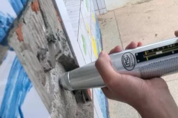 青島某小學(xué)危房加固施工過程